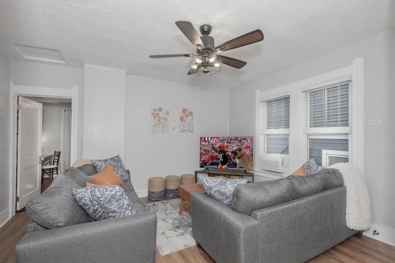 In The Heart Of Little Italy! Free Parking! Apartment คลีฟแลนด์ ภายนอก รูปภาพ